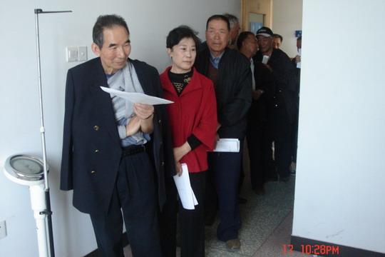 南航新疆分公司组织06年度员工体检工作