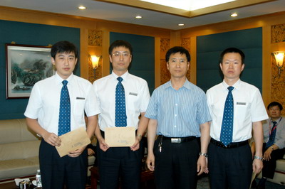 东北空管局参加管制技能赛选手载誉归来