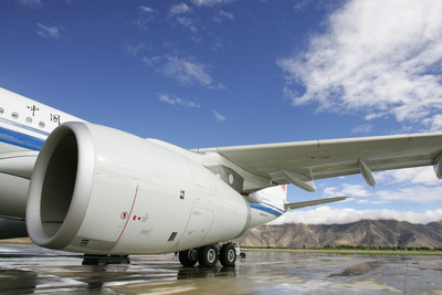 国航接收首架采用罗·罗遄达700的A330