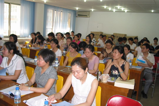 东航西北分公司举办会计继续教育培训班