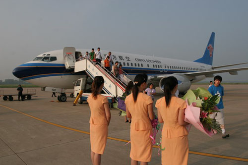南航广西公司首航桂林—徐州—青岛成功
