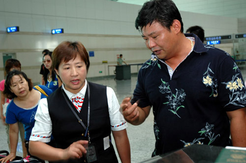 南航大连分公司地保部有一个服务先锋叫金嫂