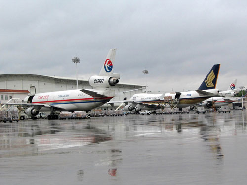 厦金海空联运华东一条龙项目日前正式启动