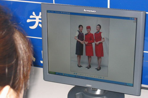 国航西南客舱部打造规范严谨的阳光乘务队伍