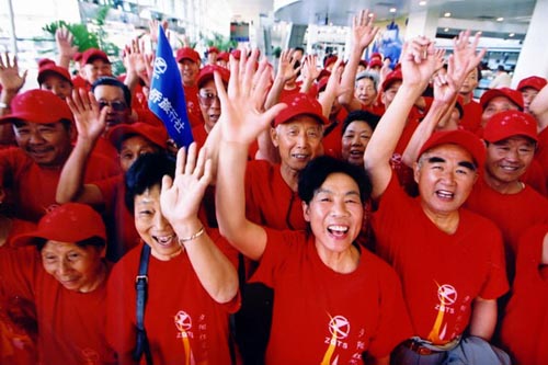 南航新疆分公司繁荣新疆航空和旅游市场侧记