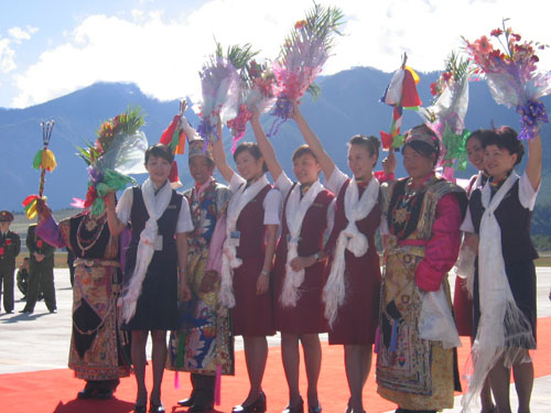 国航西南分公司客舱部完成林芝验证飞行任务