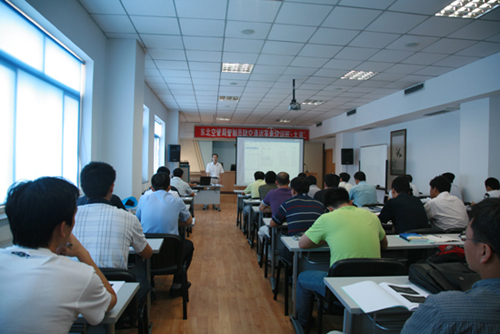 民航东北空管局举办全区陆空通话英语培训