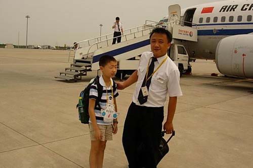 东航浦东旅服部“特殊旅客服务组”暑运纪实