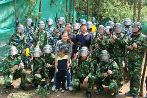 东航江西分公司飞行部积极开展国防教育活动