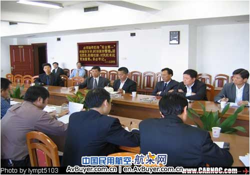 中国国际航空总裁马须伦视察西南分公司飞行部