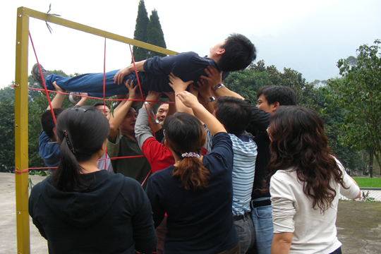 国航西南培训部组织项目级管理干部拓展培训