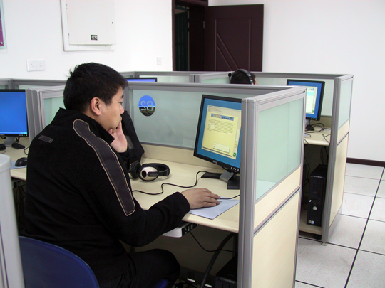 东航甘肃对飞行员进行ICAO英语能力摸底测试