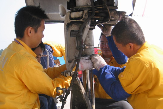 南航海口飞机维修厂及时发现和消除故障隐患