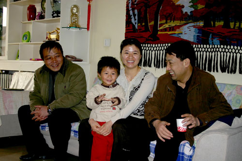 民航天津空管站切实做好春节前慰问送温暖工作