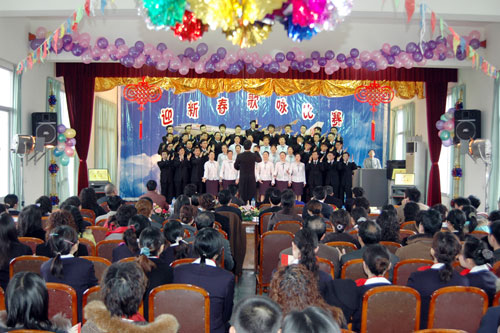 国航成都维修基地举办“迎新春”歌咏比赛