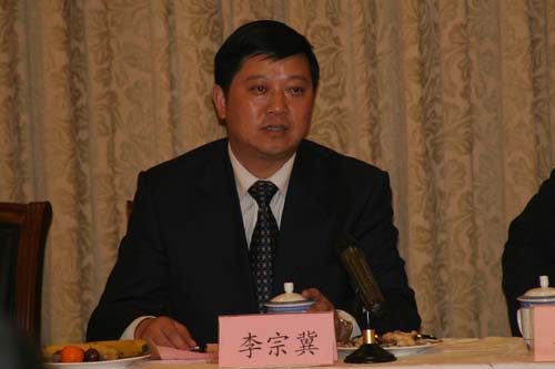 民用航空总局空管局召开离退休干部春节茶话会