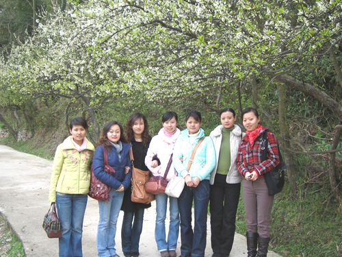 国货航贵阳货运部组织“三·八”妇女节活动