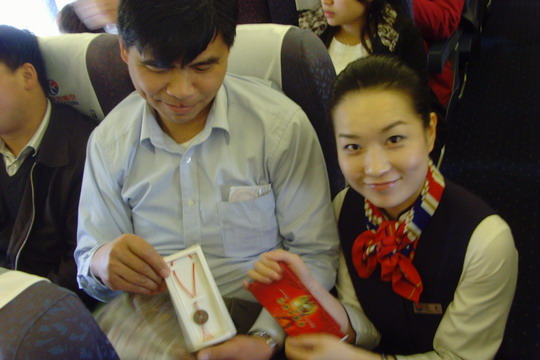 东航武汉推出“陕西暨西安文化周”机上活动