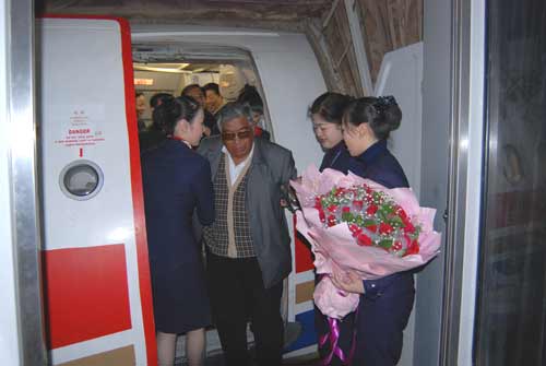 东航甘肃圆满完成07年两会代表运输保障工作