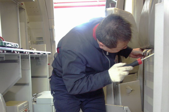 东航甘肃维修部春夏换季工作扎实细致重实效