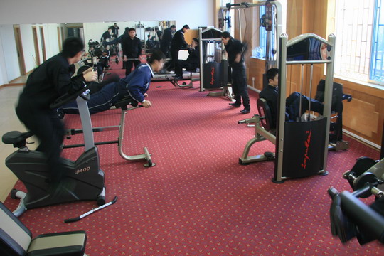 投资40万　空警南航支队河南中队训练房启用