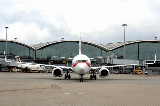 香港航空公司迎接第6架波音737-800客机加盟