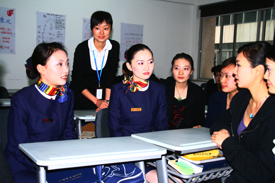 国航西南培训部乘务训练中心开设英语活动日