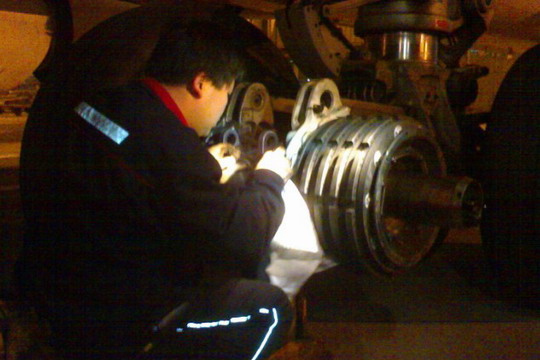 东航西北驻沪A300机务“一天”维修工作写实