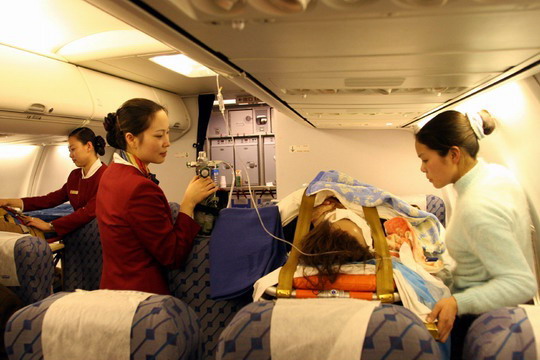 国航西南“蓝色旅途”乘务示范组十年创建路