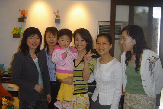 东航江西分公司客舱服务部看望一线员工亲属