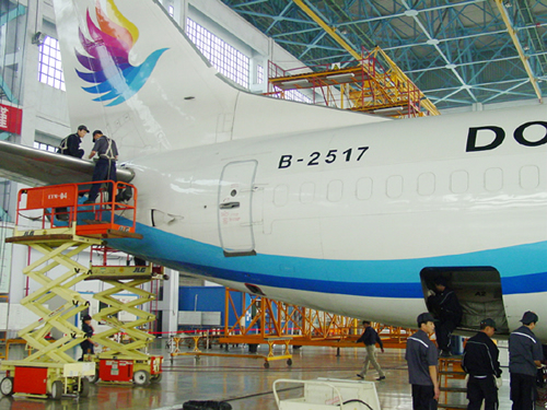 国航成都维修基地首次向深圳东海航空提供服务