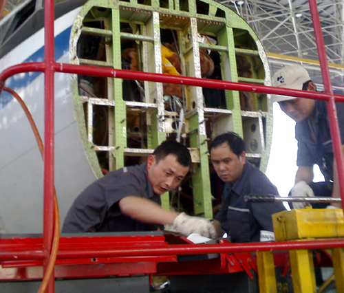 国航成都维修基地川渝机务小组团结协作保运力