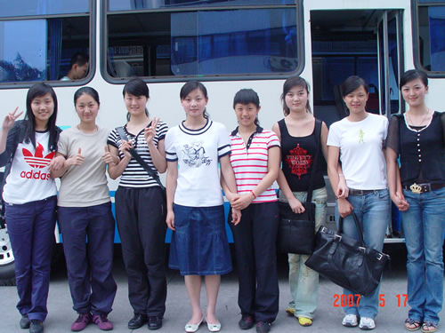 迎奥运，国航西南公司竭力培养女空中保安人员