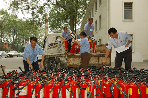 成都维修基地“防、化、排”抓好治安治理工作