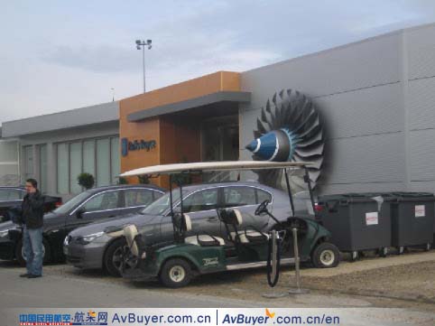 罗罗在第47届巴黎航展上宣传其技术投资