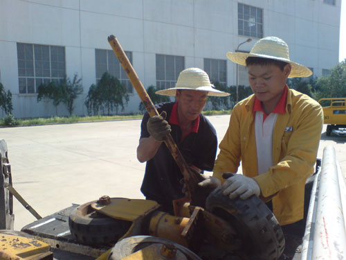 乌鲁木齐维修基地拆卸报废设备进行再利用