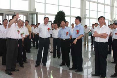 杨元元局长出席白塔机场新航站楼落成典礼仪式