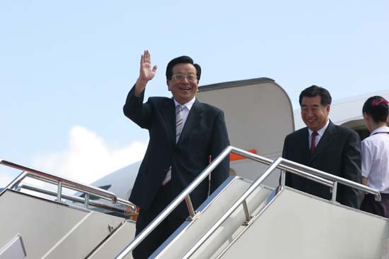 内蒙古空港贵宾服务公司运送中央代表抵内蒙