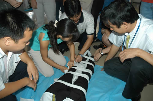 海口美兰机场急救中心重视救护员培训工作