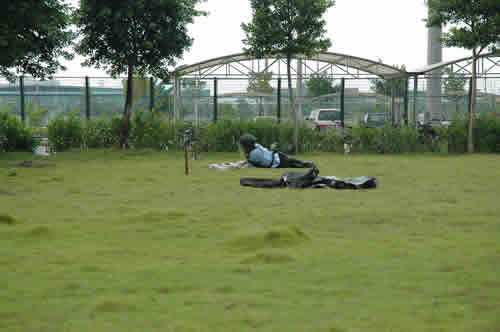 南航货运部安检首次截获航空邮件夹带的手雷