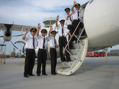 在南航新疆分公司ATR机型安全飞行十周年之际