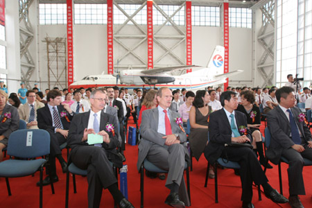 中航大中欧航空工程师学院迎来首届学生