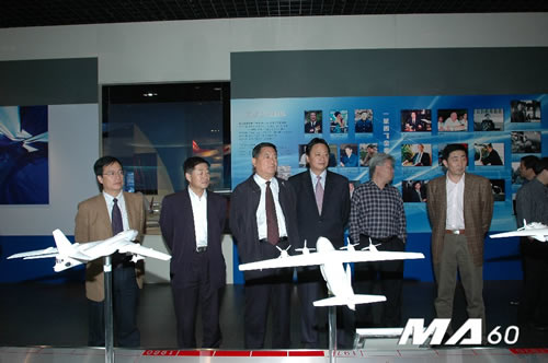 中国民航广汉飞行学院副院长关立欣赴西飞考察