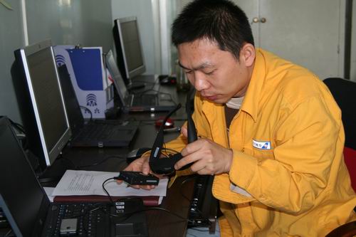 推出高附加值特色服务树立南航良好品牌形象