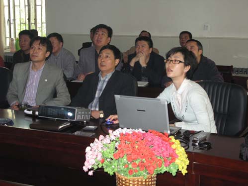 南航新疆飞行部召开四级副以上干部述职会