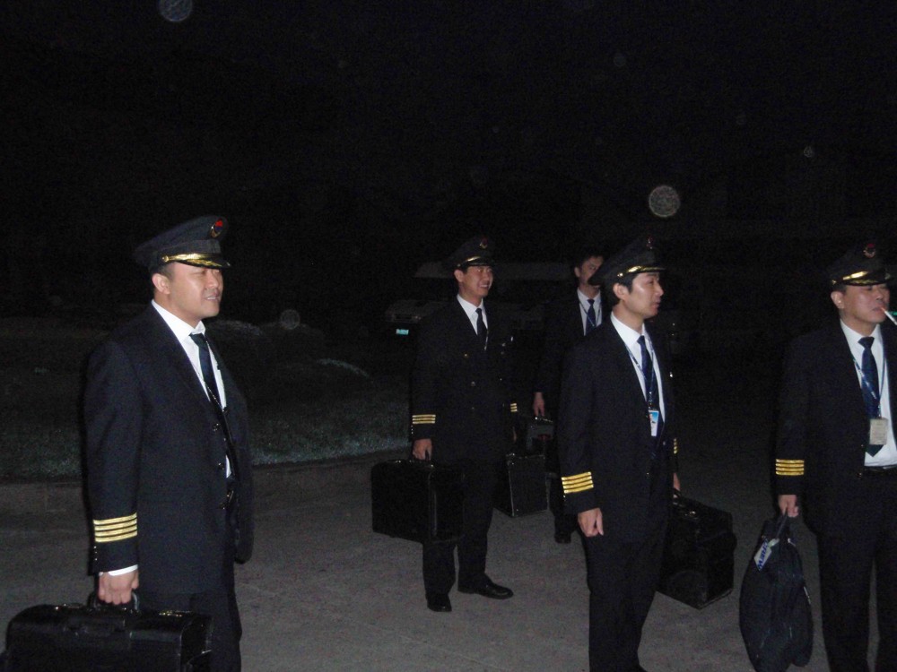 东航山东分公司保障抗震救灾航班纪实