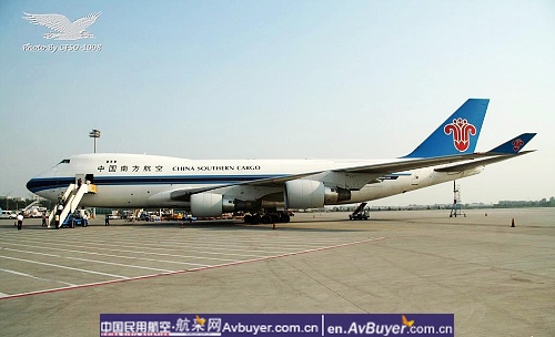 南航拯救国宝大熊猫专机赴京现场纪实报道