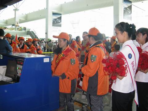 新疆分公司地保部紧急动员保障专机赶赴灾区