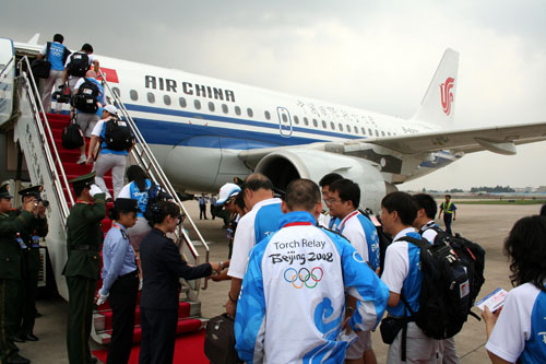 昆明机场圆满完成奥运火炬传递航空保障任务