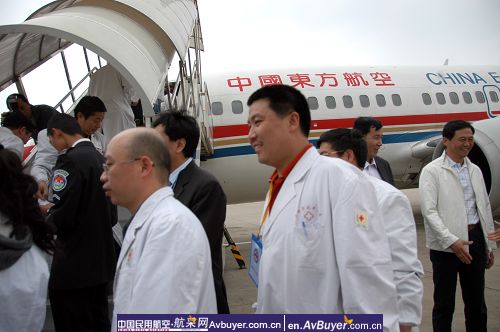 东航云南分公司抗震救灾纪实图片（一）